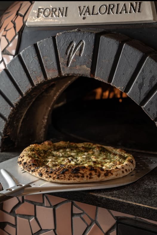 דרוש מלצר בהוד השרון