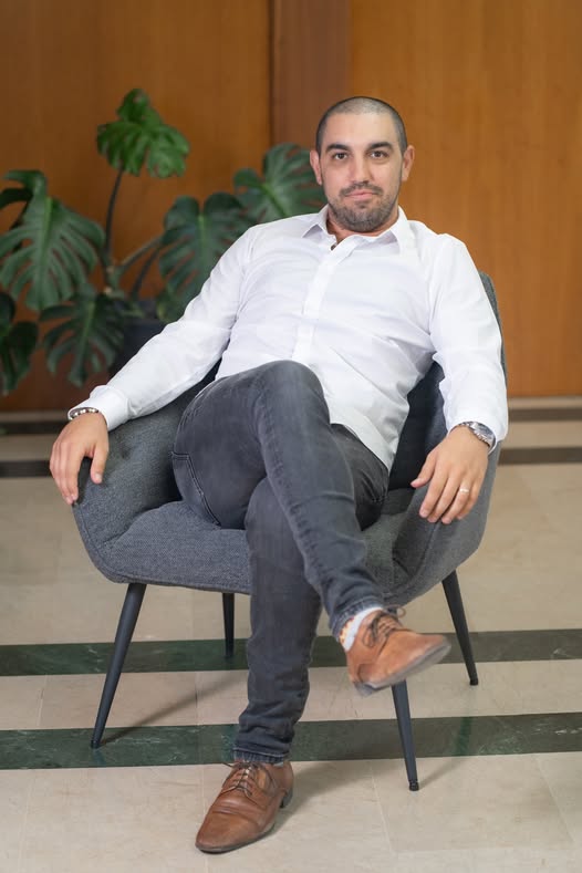 דרוש מלווה בחיפה