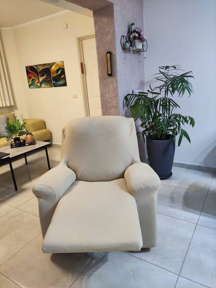 דרוש מארח בחדרה