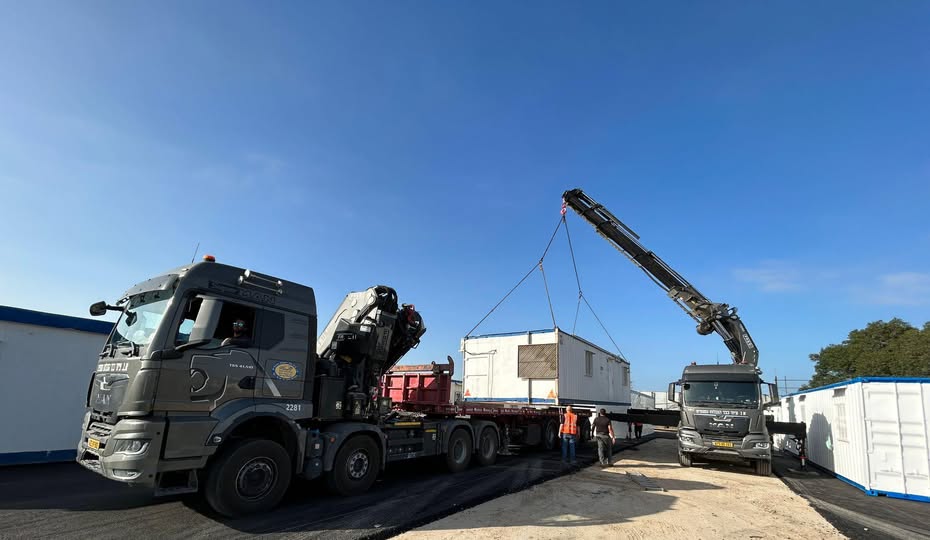 דרוש/ה : נהג סמי טריילר רישיון E / נהג עד 15 רישיון C רישיון מנוף חובה בחדרה