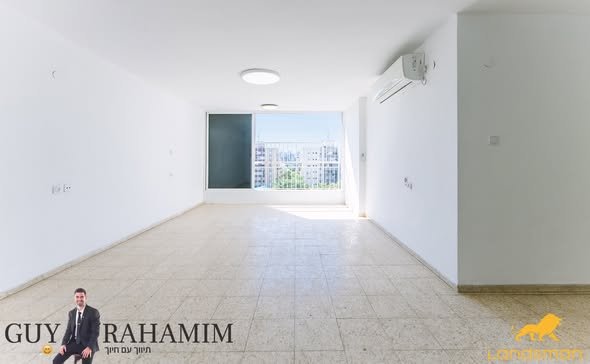 דרושים 4 חדרים ענקית עם מעלית, מעלית ומקום לסוכה בתוך הבית בתל אביב