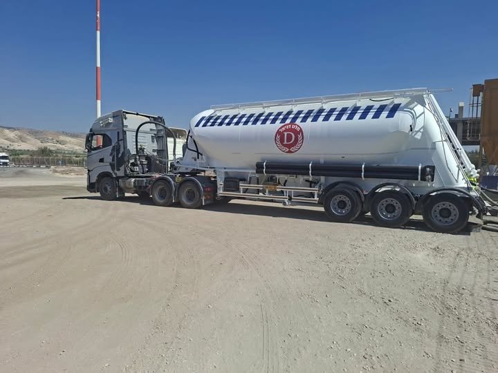 דרושים נהגי E עם נסיון מאזור הצפון למכלית סילו עבודה יציבה בחברה מסודרת ללא חריגות במשקל חריגות בשעות עבודה ,מא' עד ה' ללא ימי שישי ,עבודה באזור הצפון בלבד ללא המרכז