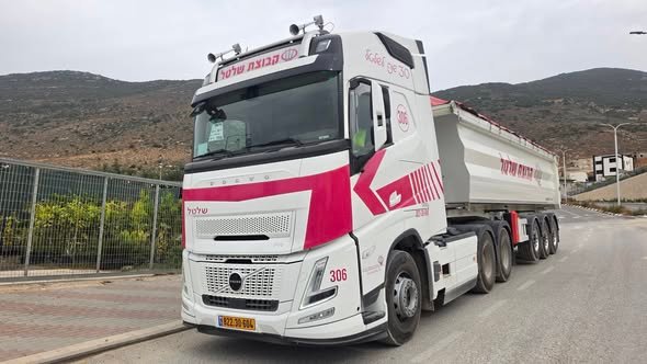 דרושים נהגים בעלי רשיון E ( טריילר ) מאיזור צפון